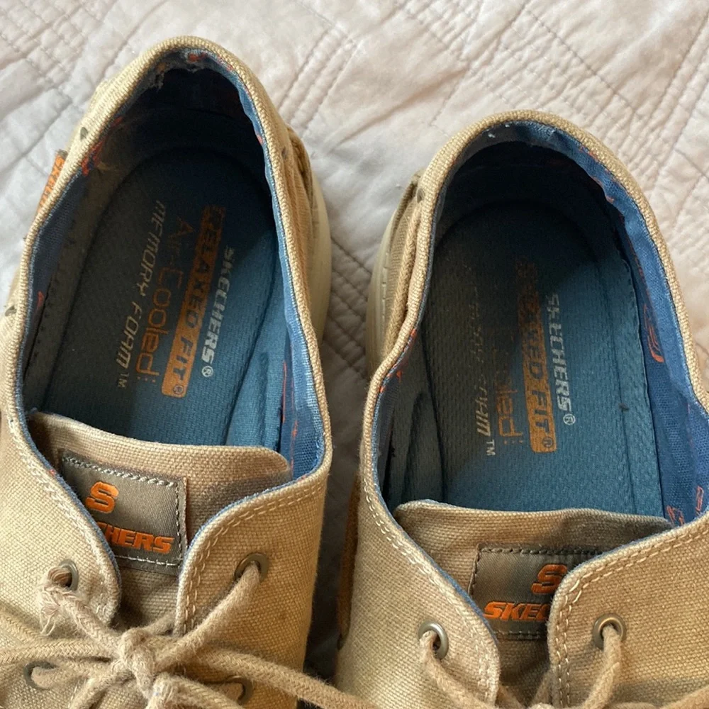 Skechers boat deck shoes khaki tan sz 13
